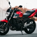 Teciomar Ábila traz uma análise completa da chegada da Bajaj Pulsar NS400Z ao mercado brasileiro.