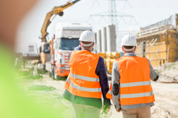 Valderci Malagosini Machado explica como a armazenagem correta de artefatos no canteiro garante integridade e desempenho.