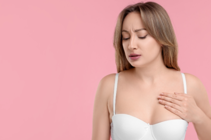 Como Vinicius Tadeu Sattin Rodrigues aborda a educação em saúde no rastreamento mamário de forma leve, responsável e acessível para diferentes públicos.